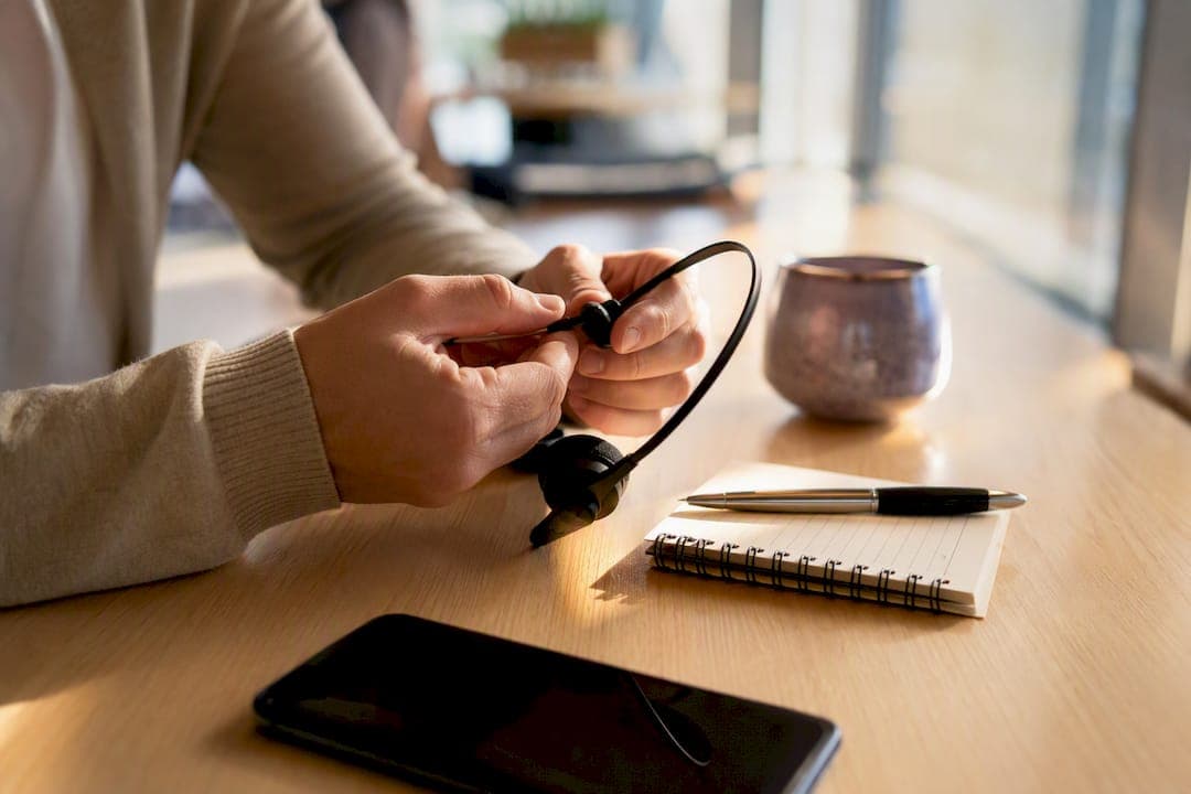 Call whisper examples that fix service and hospitality calls