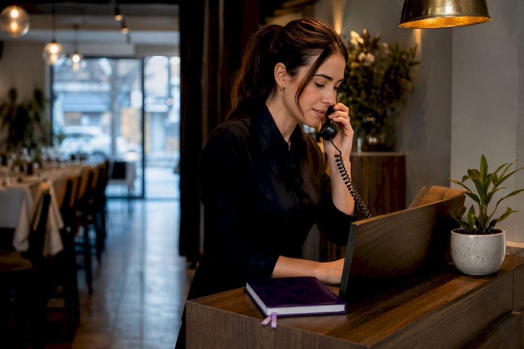 Quebec and PIPEDA Ready Bilingual Virtual Receptionists for SMBs